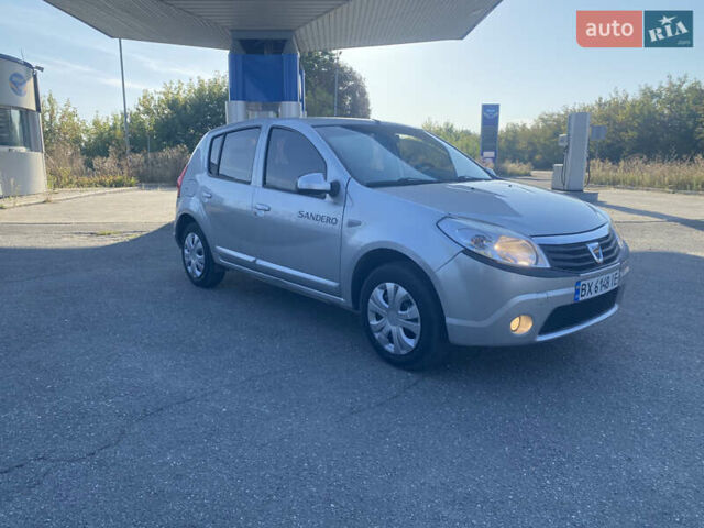 Сірий Дачія Sandero, об'ємом двигуна 1.15 л та пробігом 180 тис. км за 4750 $, фото 1 на Automoto.ua