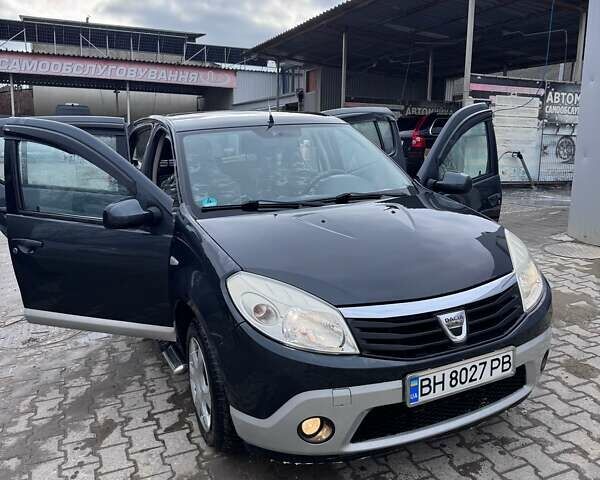 Сірий Дачія Sandero, об'ємом двигуна 1.15 л та пробігом 197 тис. км за 4700 $, фото 1 на Automoto.ua