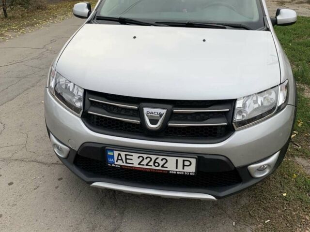 Серый Дачия Сандеро, объемом двигателя 1.5 л и пробегом 237 тыс. км за 7400 $, фото 1 на Automoto.ua