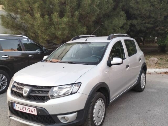 Серый Дачия Сандеро, объемом двигателя 1.5 л и пробегом 238 тыс. км за 7950 $, фото 1 на Automoto.ua