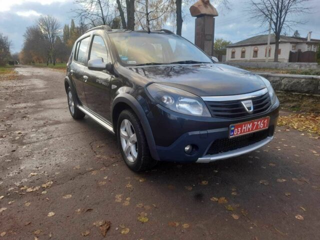 Дачия Сандеро 2010 в Кролевце на Automoto.ua Серый Дачия Сандеро, объемом двигателя 1.6 л и пробегом 230 тыс. км за 6800 $, фото 1 на Automoto.ua