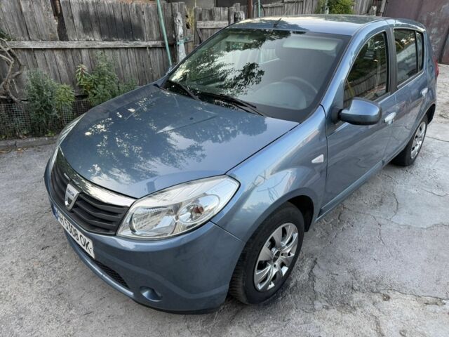 Синій Дачія Sandero, об'ємом двигуна 1.4 л та пробігом 152 тис. км за 4497 $, фото 1 на Automoto.ua