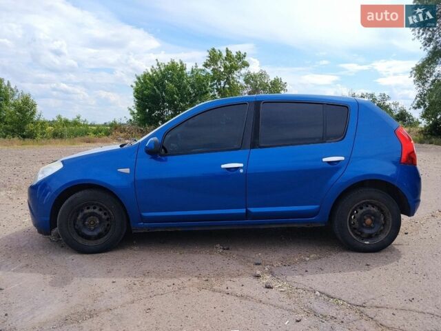 Синій Дачія Sandero, об'ємом двигуна 1.6 л та пробігом 161 тис. км за 4500 $, фото 1 на Automoto.ua