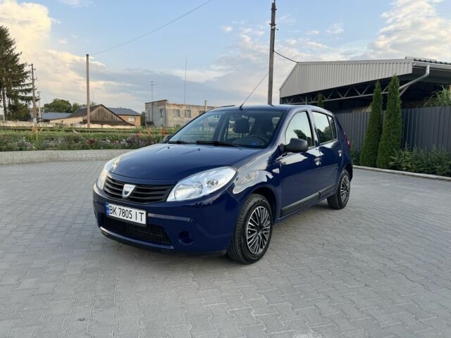 Синій Дачія Sandero, об'ємом двигуна 1.4 л та пробігом 180 тис. км за 3399 $, фото 1 на Automoto.ua