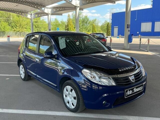 Синий Дачия Сандеро, объемом двигателя 0 л и пробегом 182 тыс. км за 4500 $, фото 1 на Automoto.ua