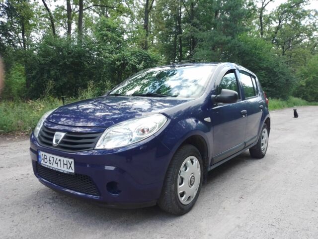 Синий Дачия Сандеро, объемом двигателя 1.4 л и пробегом 176 тыс. км за 4500 $, фото 1 на Automoto.ua