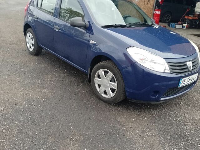 Синий Дачия Сандеро, объемом двигателя 1.4 л и пробегом 129 тыс. км за 3700 $, фото 1 на Automoto.ua