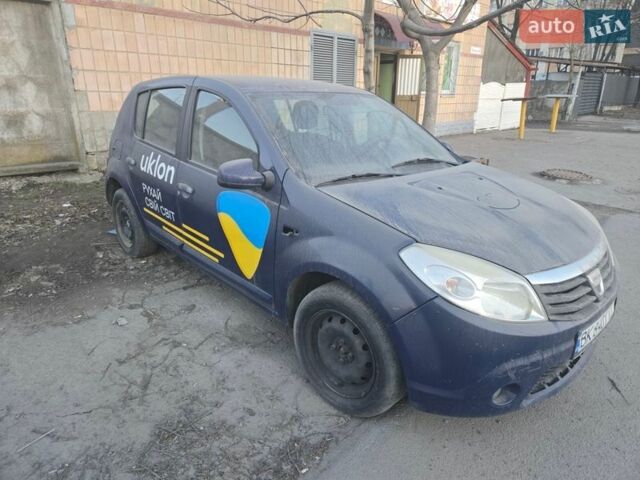 Синий Дачия Сандеро, объемом двигателя 1.4 л и пробегом 200 тыс. км за 1500 $, фото 1 на Automoto.ua
