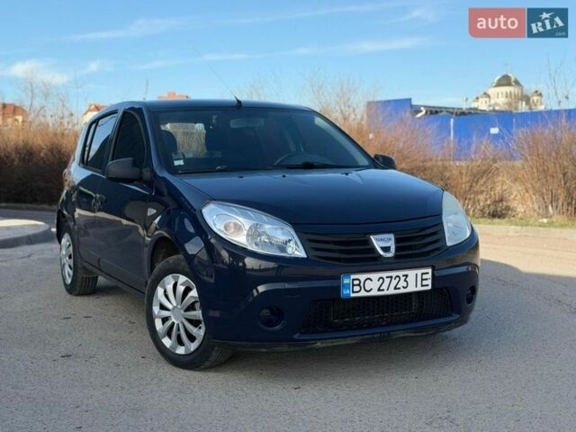 Синий Дачия Сандеро, объемом двигателя 1.39 л и пробегом 290 тыс. км за 3700 $, фото 1 на Automoto.ua