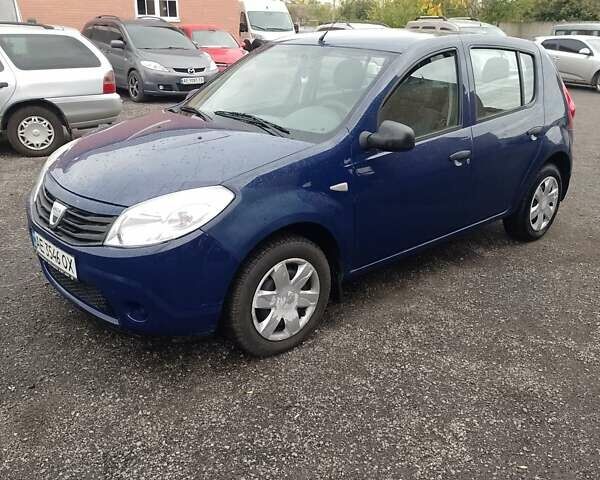 Синий Дачия Сандеро, объемом двигателя 1.4 л и пробегом 129 тыс. км за 3500 $, фото 1 на Automoto.ua