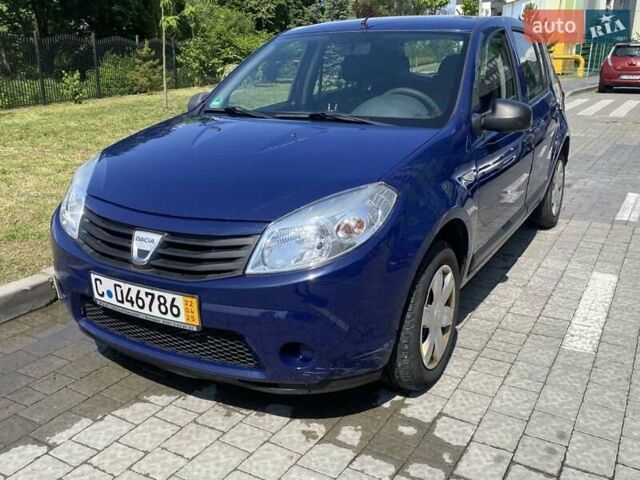 Синий Дачия Сандеро, объемом двигателя 1.4 л и пробегом 167 тыс. км за 4250 $, фото 1 на Automoto.ua