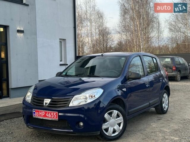 Синий Дачия Сандеро, объемом двигателя 1.2 л и пробегом 173 тыс. км за 4300 $, фото 1 на Automoto.ua
