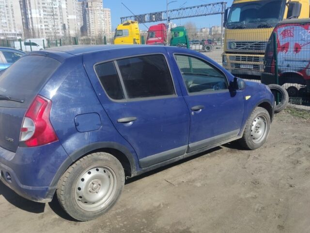 Синій Дачія Sandero, об'ємом двигуна 1.4 л та пробігом 350 тис. км за 2400 $, фото 1 на Automoto.ua
