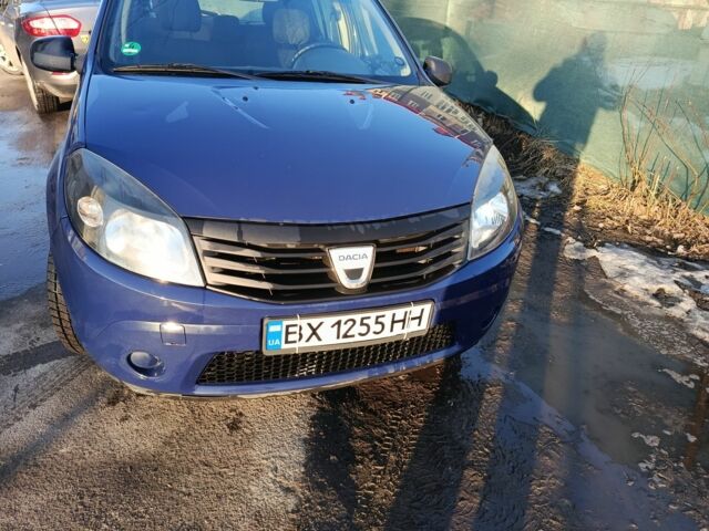 Синий Дачия Сандеро, объемом двигателя 1.4 л и пробегом 255 тыс. км за 3400 $, фото 1 на Automoto.ua