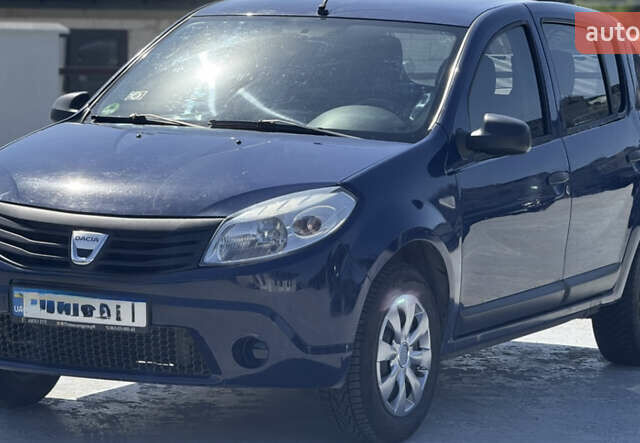 Синій Дачія Sandero, об'ємом двигуна 1.4 л та пробігом 197 тис. км за 3500 $, фото 1 на Automoto.ua