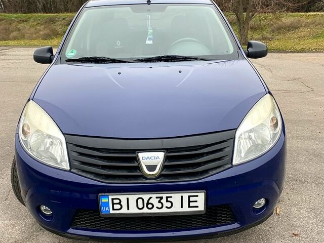 Синий Дачия Сандеро, объемом двигателя 1.4 л и пробегом 219 тыс. км за 4800 $, фото 1 на Automoto.ua