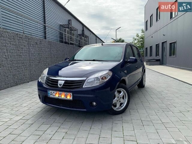 Синій Дачія Sandero, об'ємом двигуна 1.4 л та пробігом 207 тис. км за 3700 $, фото 1 на Automoto.ua