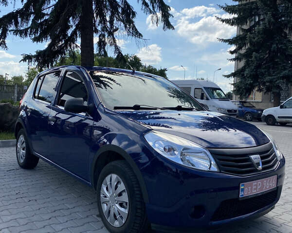 Синий Дачия Сандеро, объемом двигателя 1.4 л и пробегом 221 тыс. км за 4100 $, фото 1 на Automoto.ua