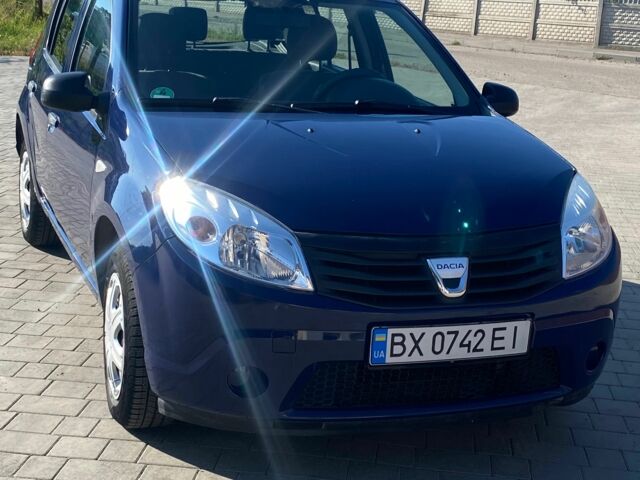 Синій Дачія Sandero, об'ємом двигуна 1.4 л та пробігом 134 тис. км за 4000 $, фото 1 на Automoto.ua