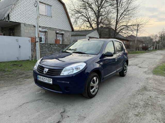 Синий Дачия Сандеро, объемом двигателя 1.4 л и пробегом 188 тыс. км за 3750 $, фото 1 на Automoto.ua