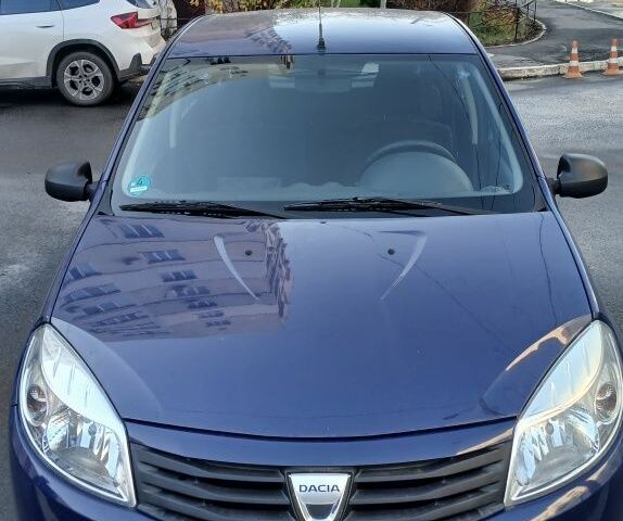 Синий Дачия Сандеро, объемом двигателя 1.4 л и пробегом 155 тыс. км за 4000 $, фото 1 на Automoto.ua