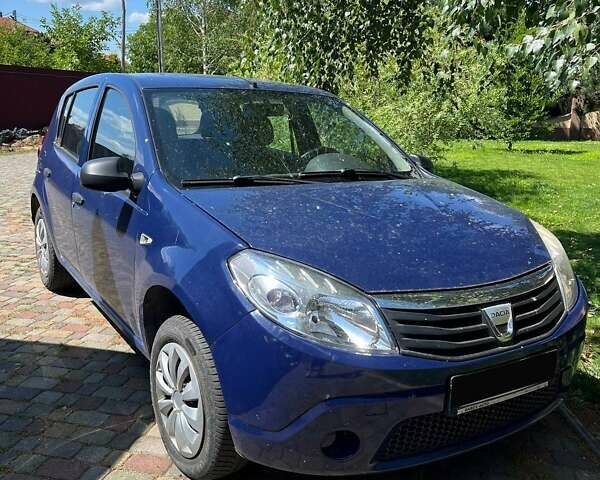 Синій Дачія Sandero, об'ємом двигуна 1.39 л та пробігом 216 тис. км за 3600 $, фото 1 на Automoto.ua