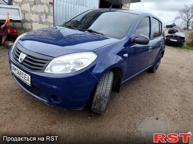 Синий Дачия Сандеро, объемом двигателя 1.4 л и пробегом 220 тыс. км за 3500 $, фото 1 на Automoto.ua