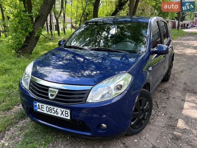 Синий Дачия Сандеро, объемом двигателя 1.4 л и пробегом 200 тыс. км за 4300 $, фото 1 на Automoto.ua