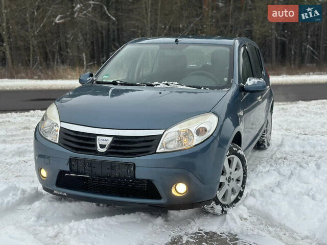 Синій Дачія Sandero, об'ємом двигуна 1.4 л та пробігом 179 тис. км за 4499 $, фото 1 на Automoto.ua