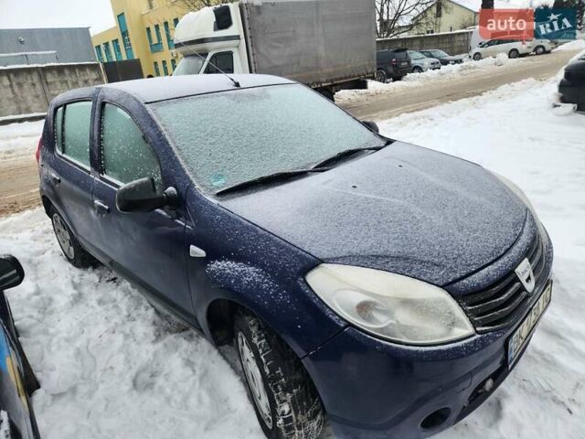 Синий Дачия Сандеро, объемом двигателя 1.39 л и пробегом 300 тыс. км за 1900 $, фото 1 на Automoto.ua