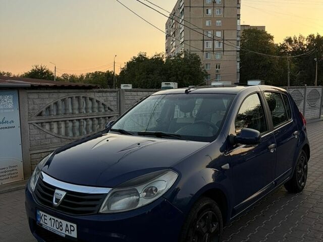 Синій Дачія Sandero, об'ємом двигуна 1.6 л та пробігом 181 тис. км за 4600 $, фото 1 на Automoto.ua