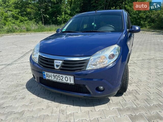Синій Дачія Sandero, об'ємом двигуна 1.6 л та пробігом 212 тис. км за 4800 $, фото 1 на Automoto.ua