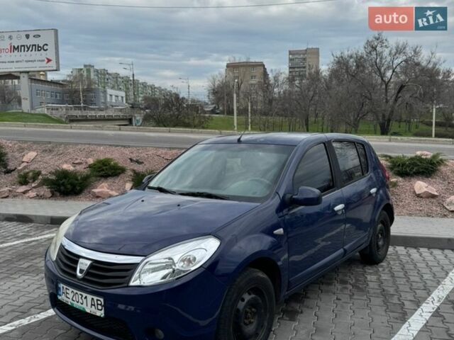 Синий Дачия Сандеро, объемом двигателя 1.4 л и пробегом 280 тыс. км за 3300 $, фото 1 на Automoto.ua