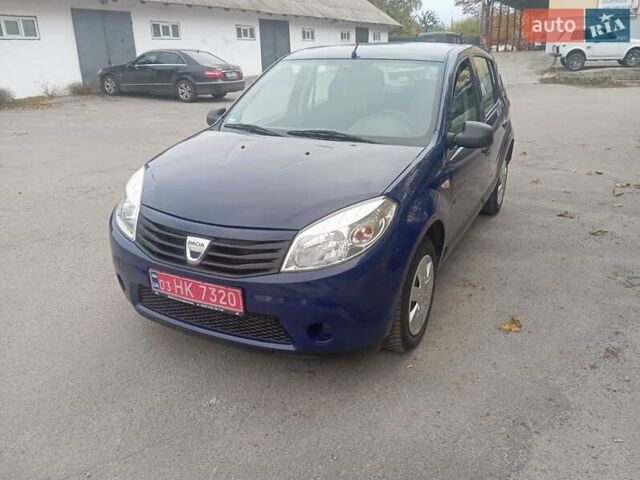 Синий Дачия Сандеро, объемом двигателя 1.2 л и пробегом 157 тыс. км за 4500 $, фото 1 на Automoto.ua