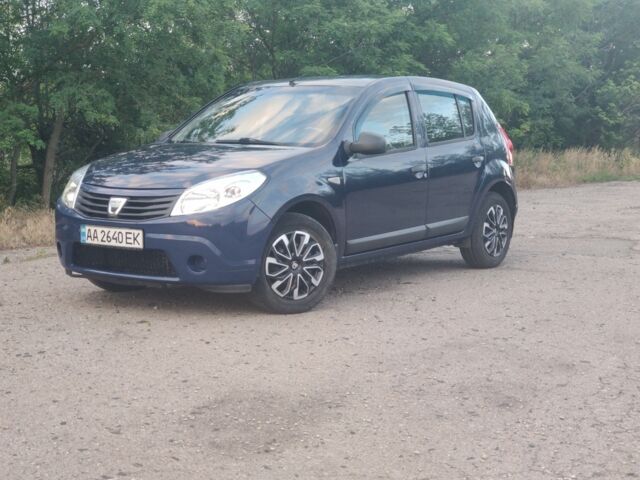 Синій Дачія Sandero, об'ємом двигуна 1.1 л та пробігом 200 тис. км за 4700 $, фото 1 на Automoto.ua