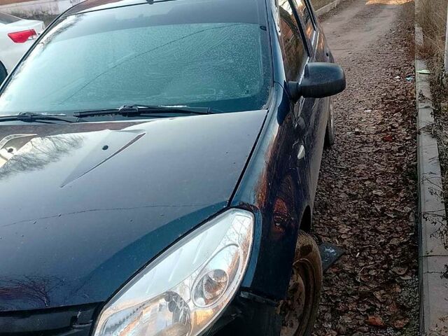 Синій Дачія Sandero, об'ємом двигуна 1.4 л та пробігом 142 тис. км за 2900 $, фото 1 на Automoto.ua