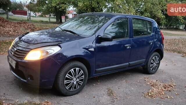 Синій Дачія Sandero, об'ємом двигуна 1.2 л та пробігом 277 тис. км за 2700 $, фото 1 на Automoto.ua