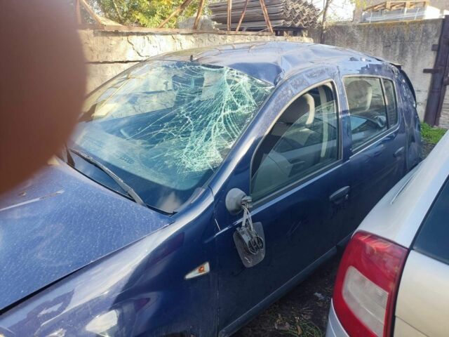 Дачия Сандеро 2010 в Кривом Роге на Automoto.ua Синий Дачия Сандеро, объемом двигателя 1.2 л и пробегом 280 тыс. км за 1800 $, фото 1 на Automoto.ua