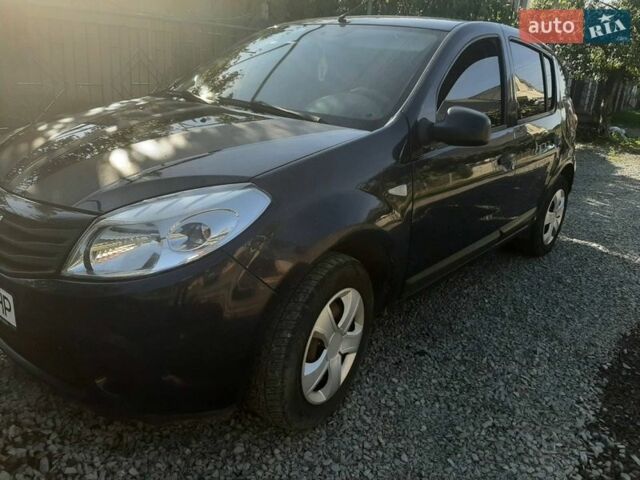 Синий Дачия Сандеро, объемом двигателя 1.15 л и пробегом 285 тыс. км за 4000 $, фото 1 на Automoto.ua