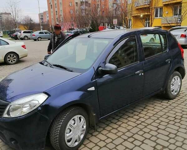 Синий Дачия Сандеро, объемом двигателя 1.1 л и пробегом 305 тыс. км за 2800 $, фото 1 на Automoto.ua