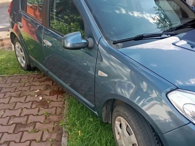 Синий Дачия Сандеро, объемом двигателя 1.1 л и пробегом 83 тыс. км за 6000 $, фото 1 на Automoto.ua