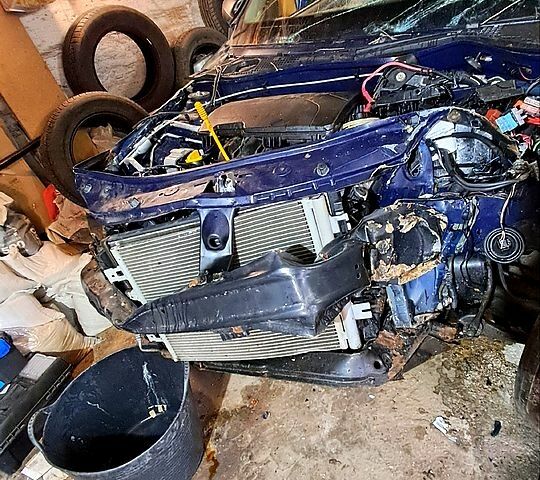 Синий Дачия Сандеро, объемом двигателя 1.2 л и пробегом 108 тыс. км за 1500 $, фото 1 на Automoto.ua