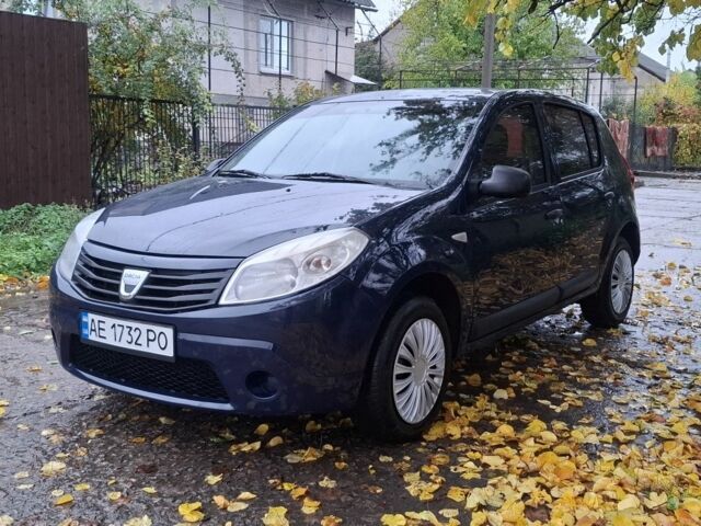 Синий Дачия Сандеро, объемом двигателя 1.1 л и пробегом 270 тыс. км за 4400 $, фото 1 на Automoto.ua