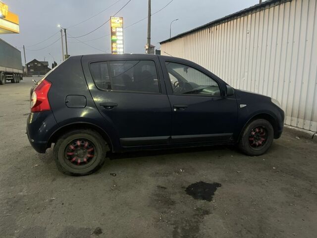 Синий Дачия Сандеро, объемом двигателя 1.2 л и пробегом 160 тыс. км за 3571 $, фото 1 на Automoto.ua