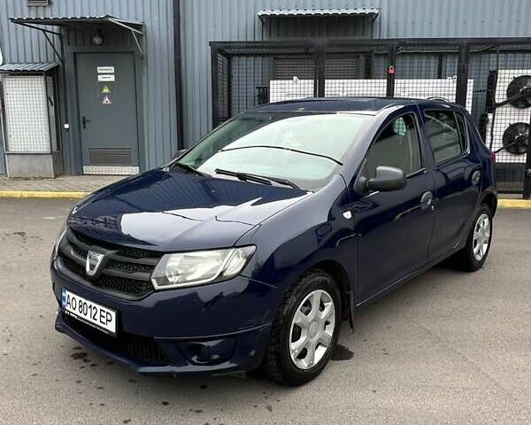 Синий Дачия Сандеро, объемом двигателя 1.2 л и пробегом 206 тыс. км за 3650 $, фото 1 на Automoto.ua