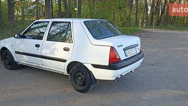 Белый Дачия Соленза, объемом двигателя 1.39 л и пробегом 280 тыс. км за 1600 $, фото 1 на Automoto.ua