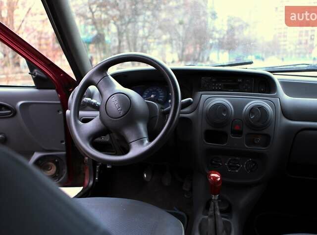 Красный Дачия Соленза, объемом двигателя 1.4 л и пробегом 160 тыс. км за 1700 $, фото 1 на Automoto.ua