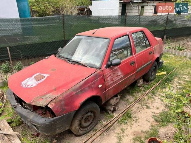 Красный Дачия Соленза, объемом двигателя 0 л и пробегом 200 тыс. км за 500 $, фото 1 на Automoto.ua