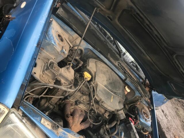 Синій Дачія Solenza, об'ємом двигуна 1.4 л та пробігом 300 тис. км за 450 $, фото 1 на Automoto.ua