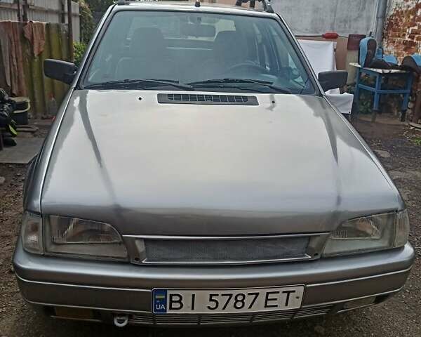 Серый Дачия Супер Нова, объемом двигателя 1.4 л и пробегом 320 тыс. км за 1900 $, фото 1 на Automoto.ua